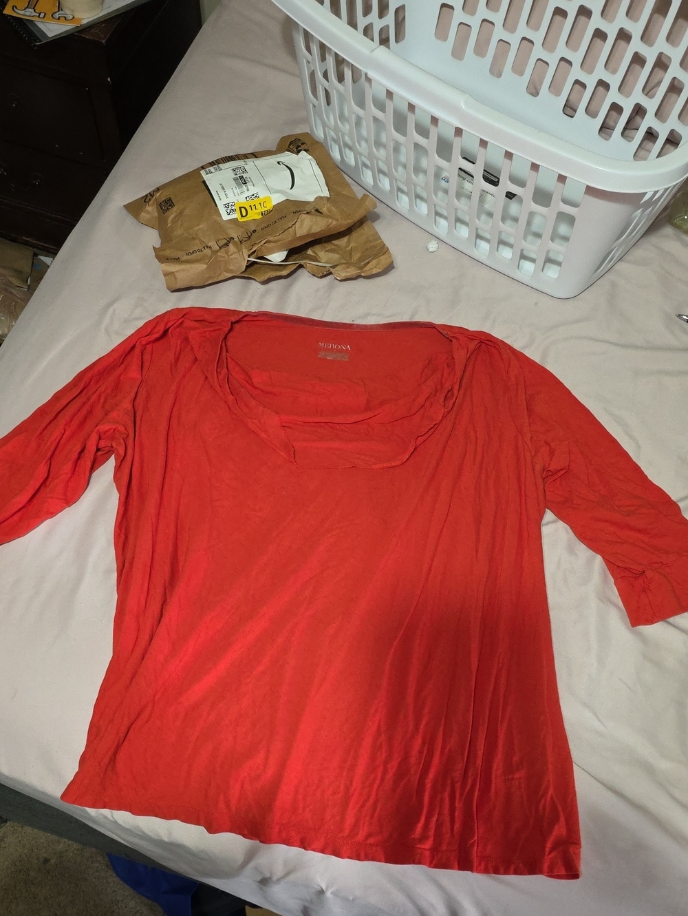 Merona Women's Red Scoop Neck Long Sleeve Tee